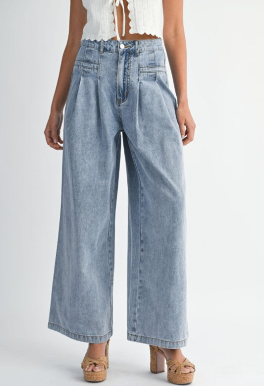Pleated Wide Leg Jean